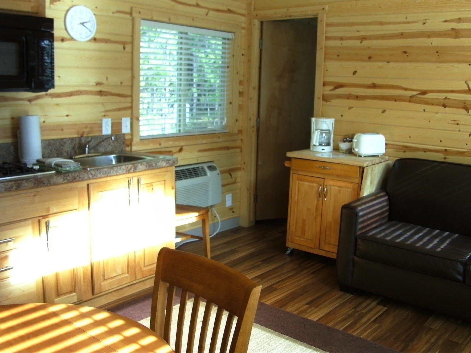 Bend-Sunriver Rv Campground Three Rivers 외부 사진